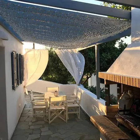 Dom wakacyjny Cycladic Cozy House At Molos *