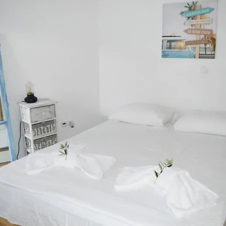 Cycladic Cozy House At Molos *